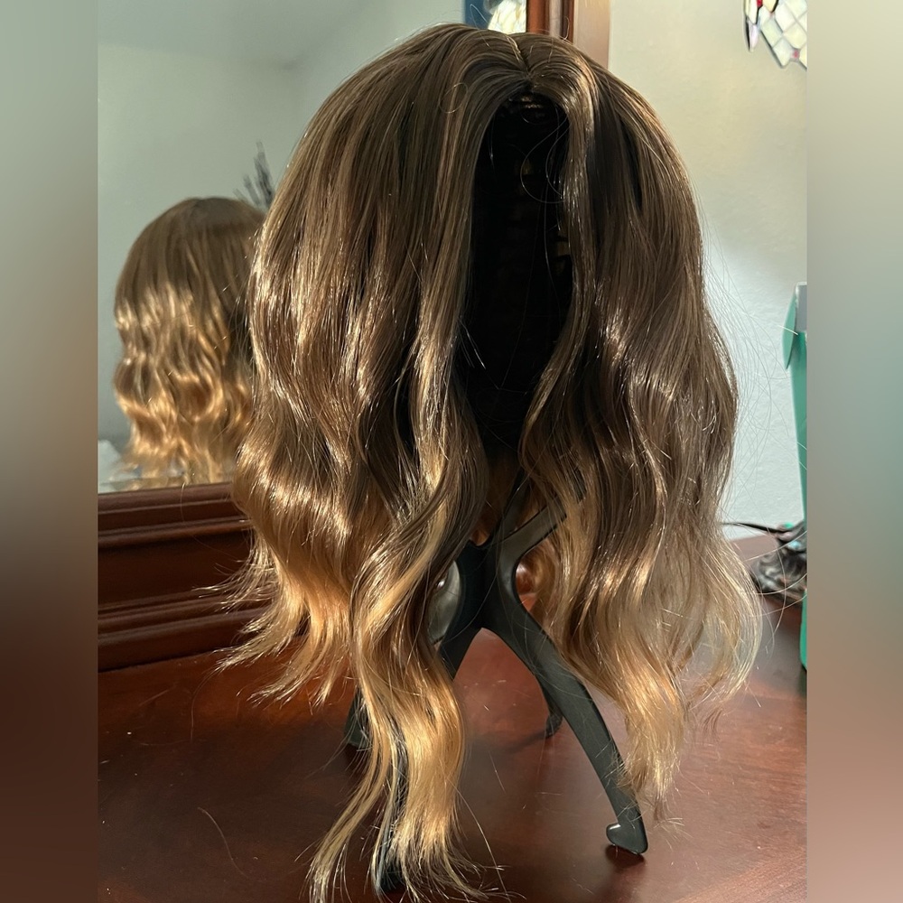 Chin Length 12” Ombré Bob Petite